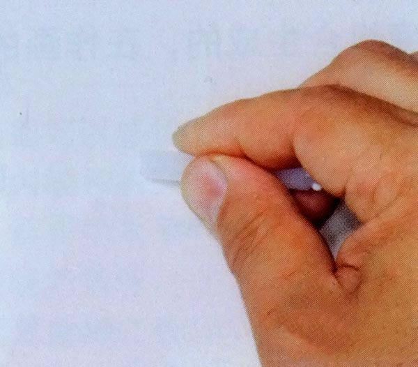 水彩画中使用蜡绘制留白，插图一