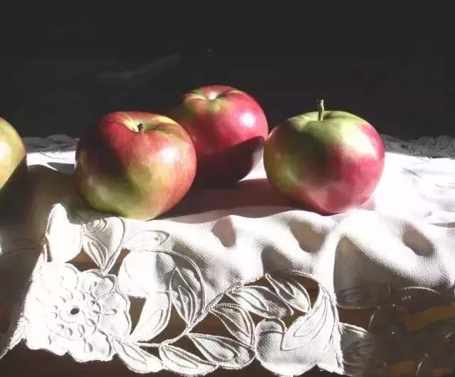 水彩画教程――苹果的画法步骤