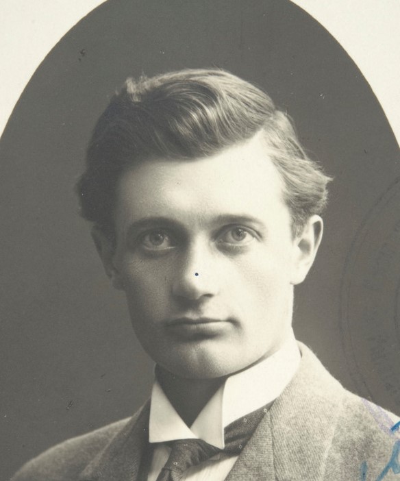 伊尔马里·阿尔托（Ilmari Aalto）简介